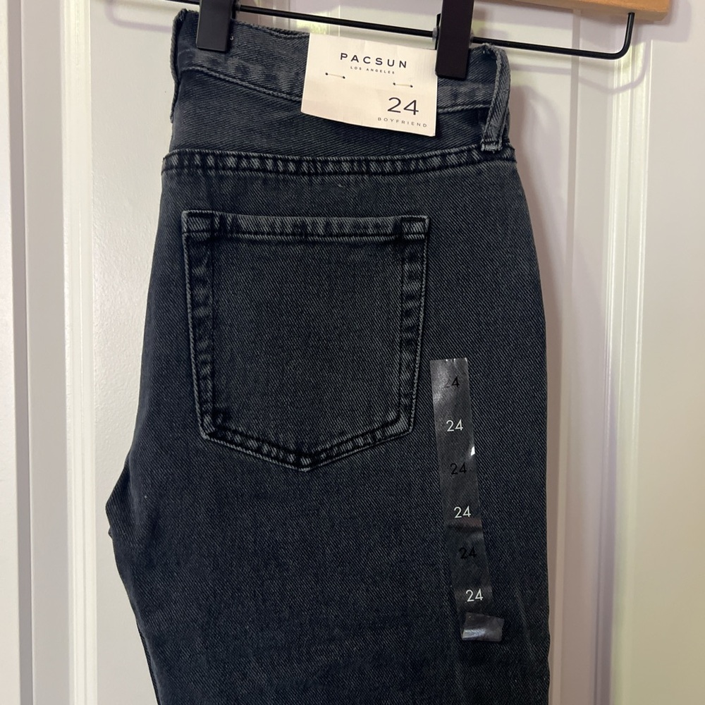 NWT Pacsun High Waisted Ripped Black Washed Boyfriend Jeans in size 24